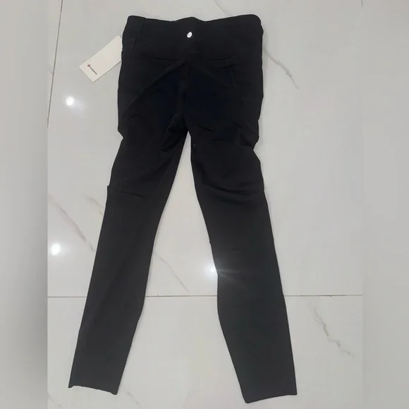 Lululemon NWT Free To Speed Tight Black - Picture 1 of 5